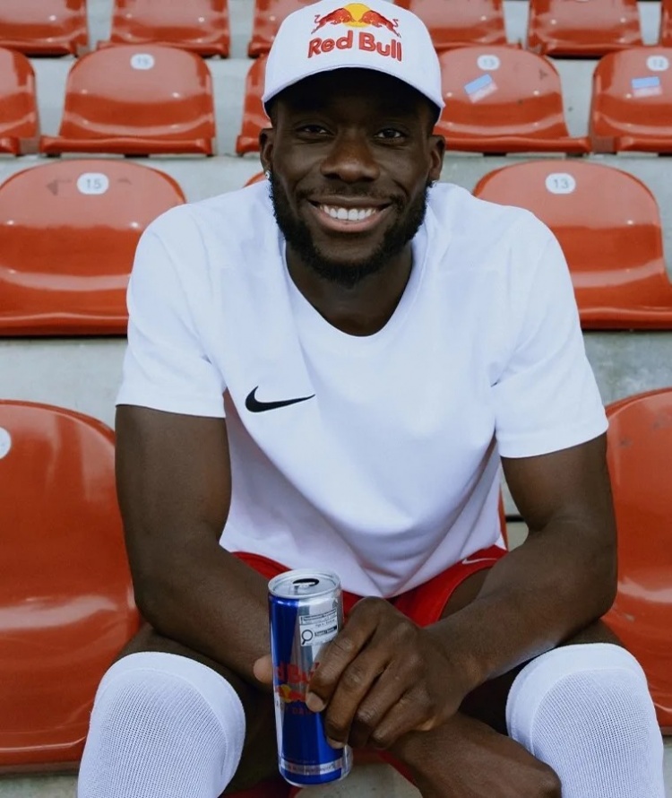 图片报：阿方索·戴维斯成为红牛代言人，恐导致拜仁极端球迷不满