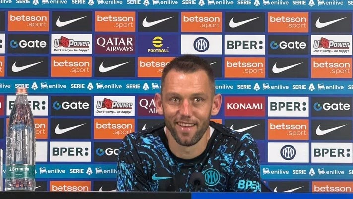 德弗里：未来？我的合同即将到期，但目前还没有任何定论