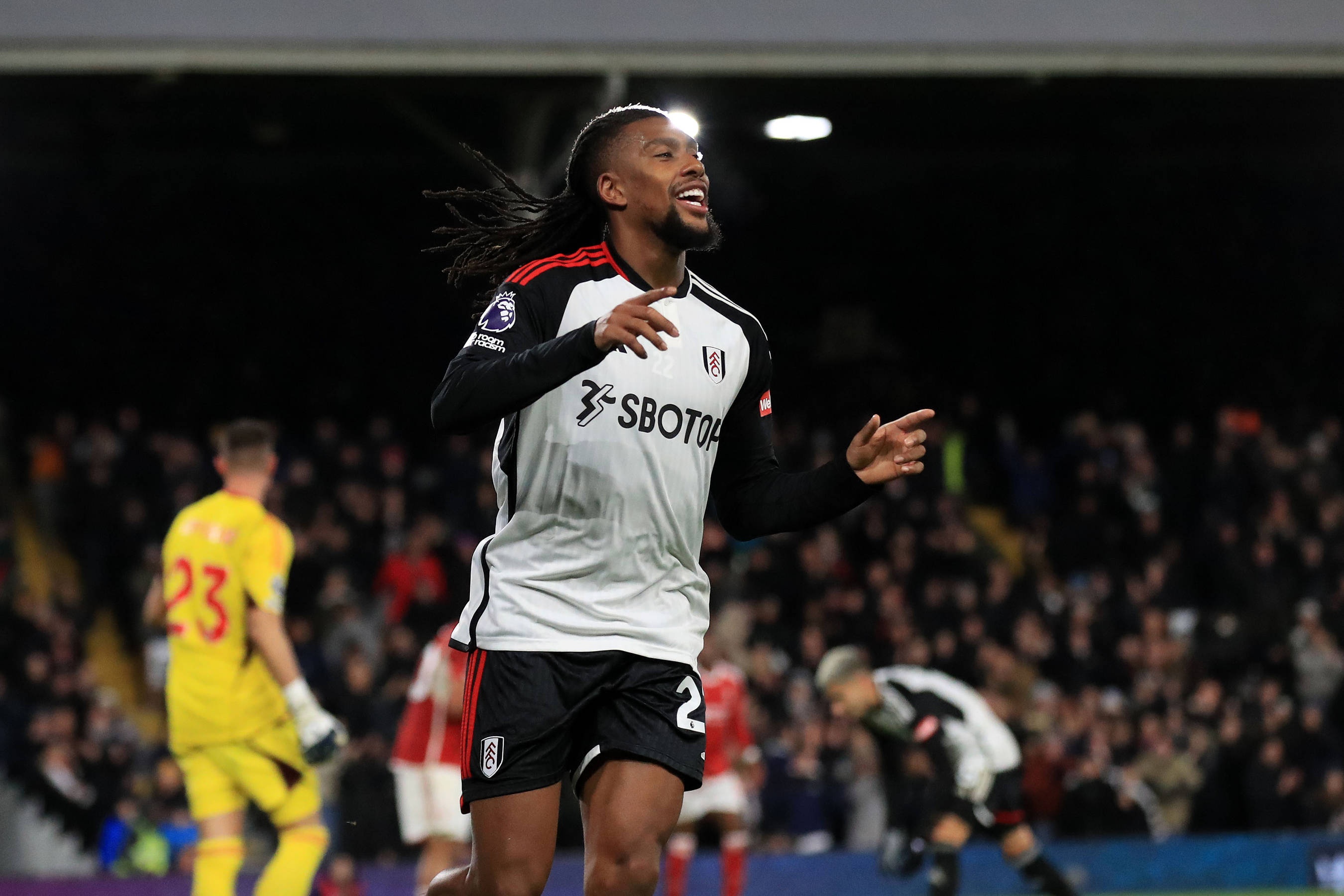 伊沃比：过去我一直支持道曼，但恩古莫哈在上周末表现非常出色