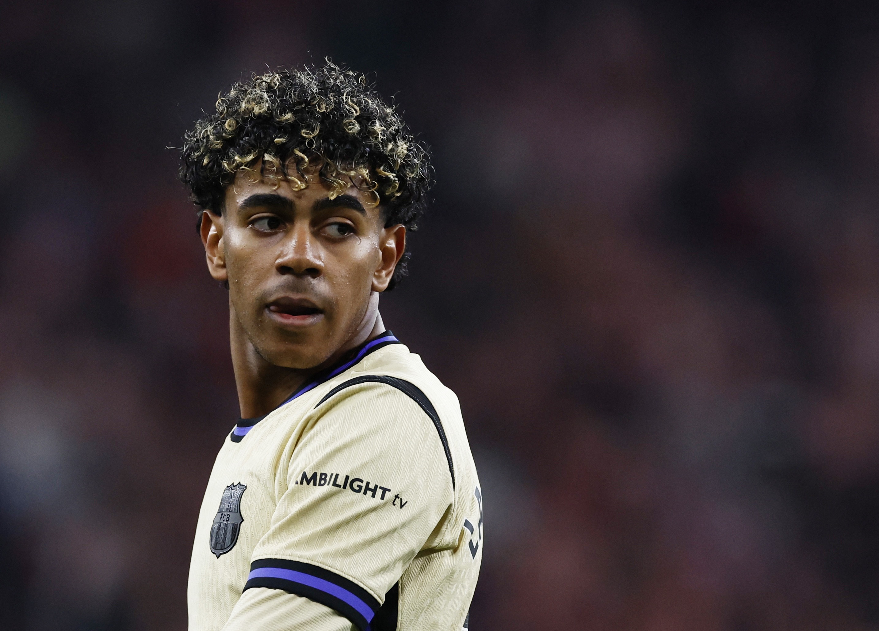 记者：被喊“滚回摩洛哥，黑鬼”，亚马尔在客战马竞时遭种族歧视