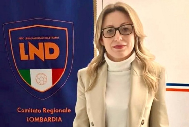 意业余足球区主席：现在足校不注重技战术了，而是直接找外国球员