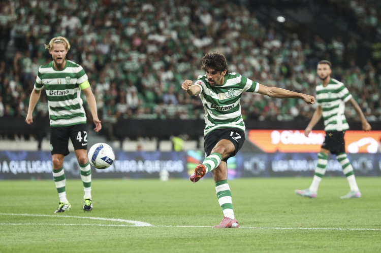 西媒：41场11球17助，葡体边锋特林康吸引多家英超俱乐部的关注