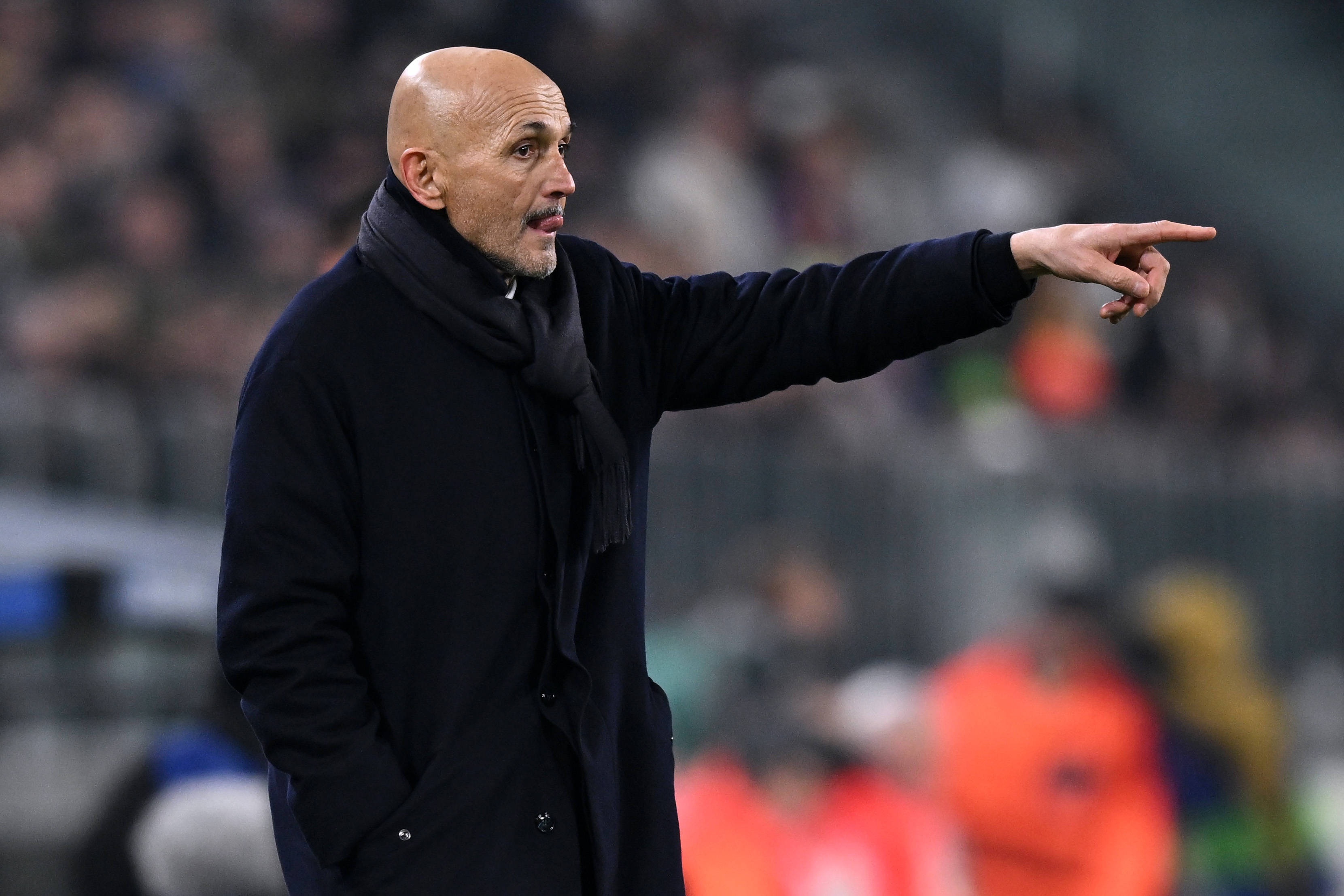 意媒：尤文CEO科莫利今日与斯帕莱蒂谈续约，提供约600万欧年薪