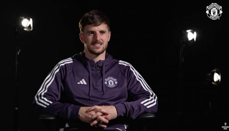 芒特：达洛特是曼联更衣室专属DJ，齐尔克泽最适合当乐队主唱