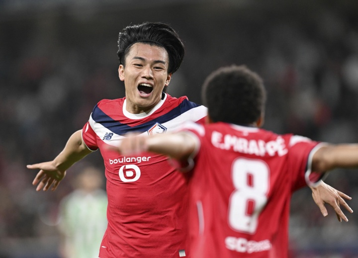 代表里尔6场3球！法媒：上田绮世对阿森纳时足底受伤，将伤缺数周