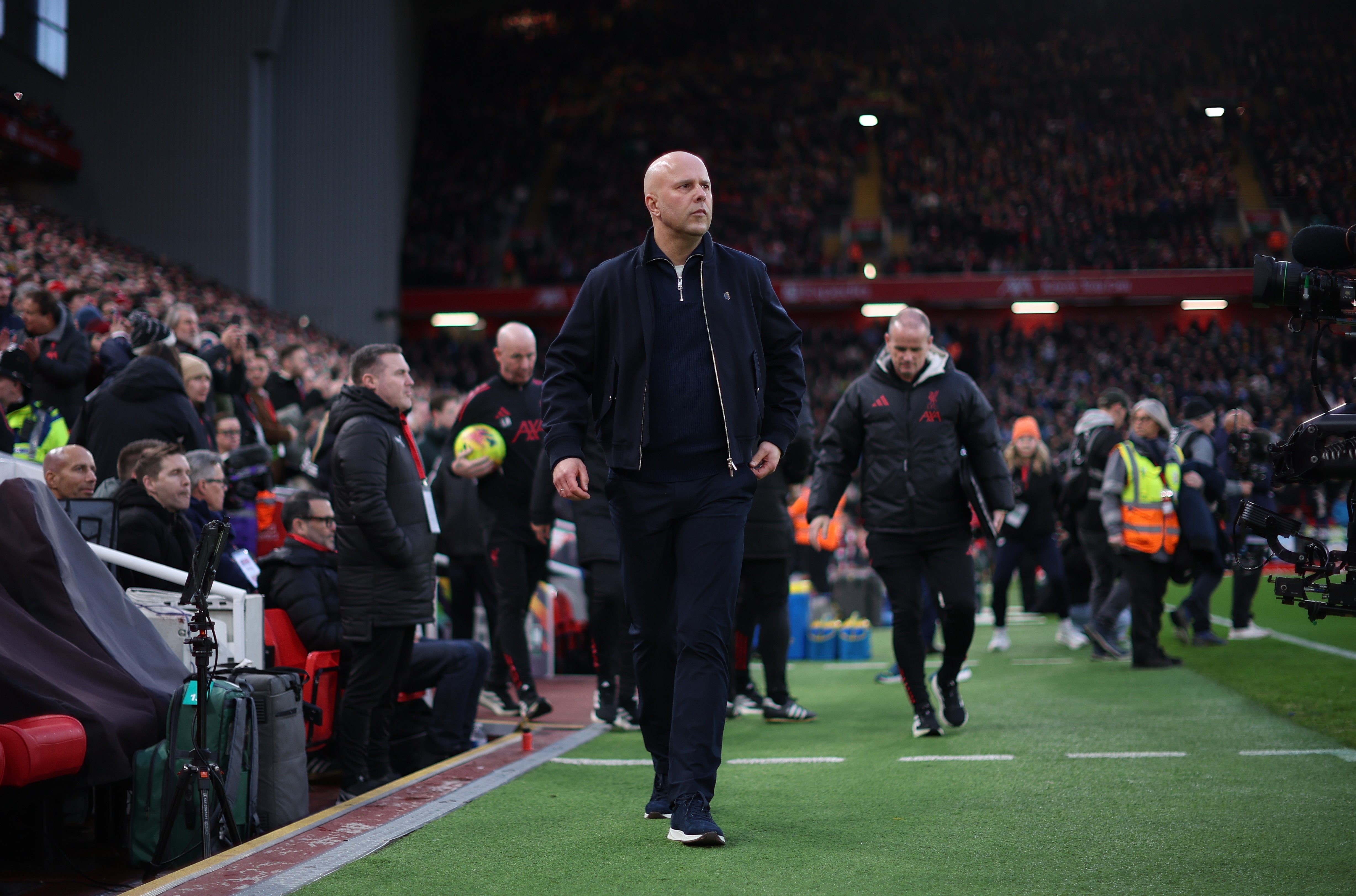 记者：要求英超延期比赛是徒劳，这在利物浦球迷预料之中