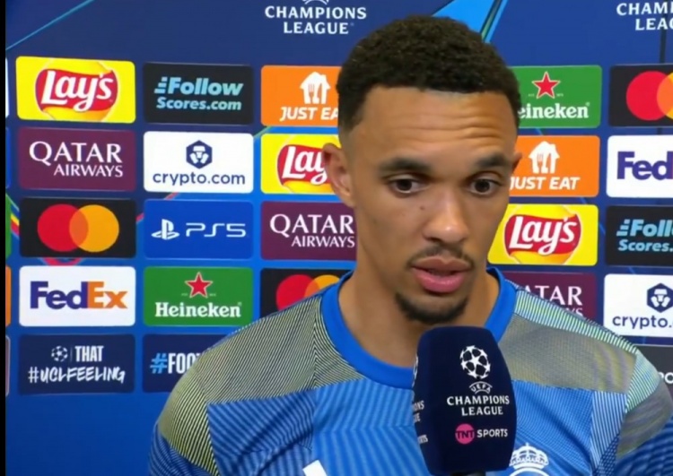 阿诺德：扳回一球对次回合比赛很重要，现在只是上半场结束