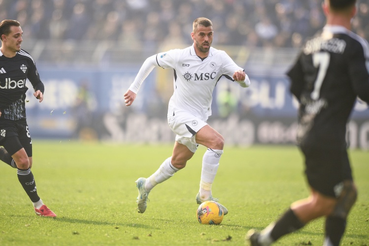 斯皮纳佐拉：争冠？先赢下所有的比赛，然后看看最终排在什么位置