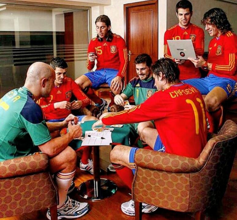 FIFA重播40场世界杯经典比赛：22年决赛、14世界杯巴西vs德国等