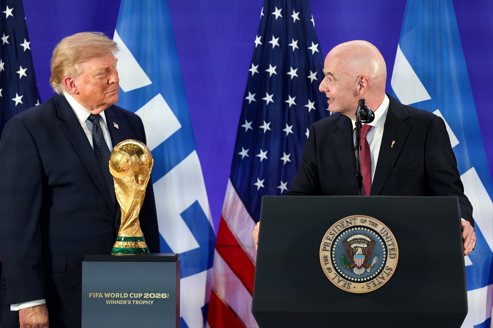 卫报：理事会成员要求取消FIFA和平奖，特朗普或成唯一获奖政客