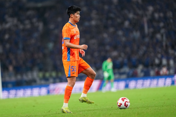 鲁媒：彭啸伤势没有大碍 泰山队热身赛2-1泰安天贶