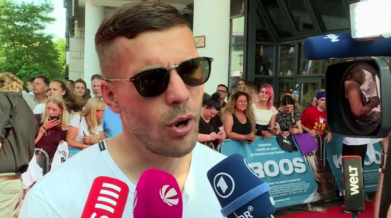 波多尔斯基：希望翁达夫延续良好状态 我们应为拥有卡尔感到高兴