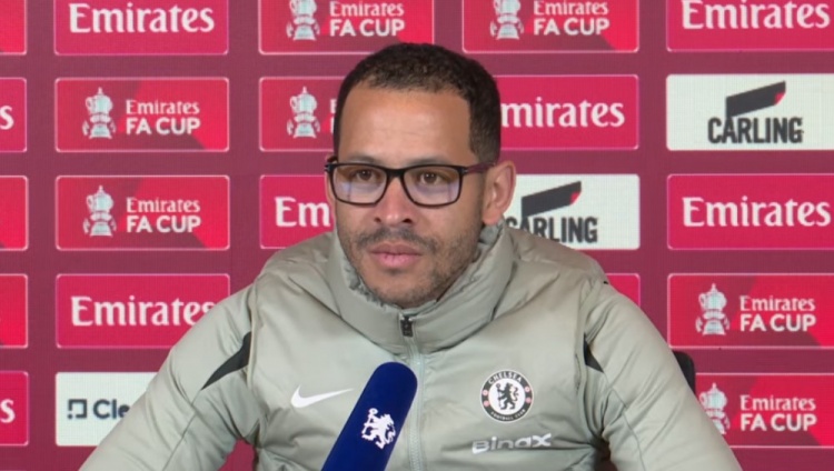 罗塞尼尔：恩佐仍是球队领袖之一 不会剥夺他的任何东西 他会回来