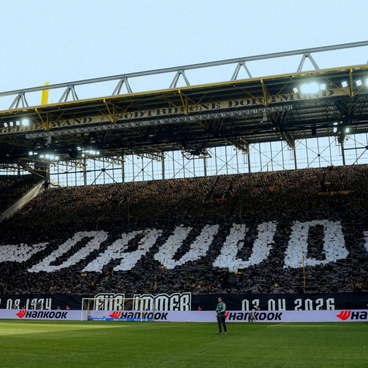 R.I.P.多特球迷TIFO致敬已故的工作人员达乌德·穆罕默德