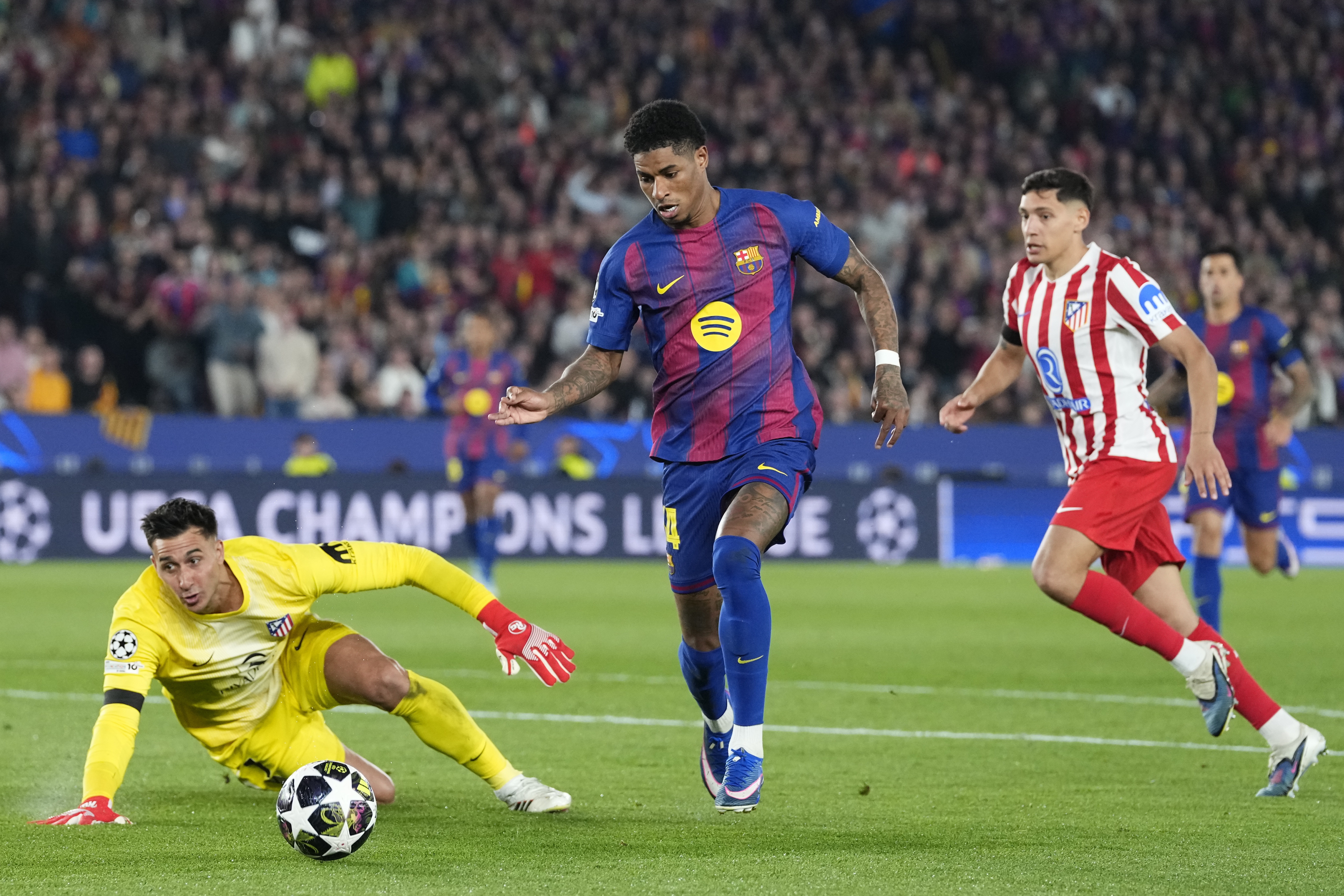 RAC1：巴萨已就判罚向欧足联正式申诉！要求调查当值主裁和VAR