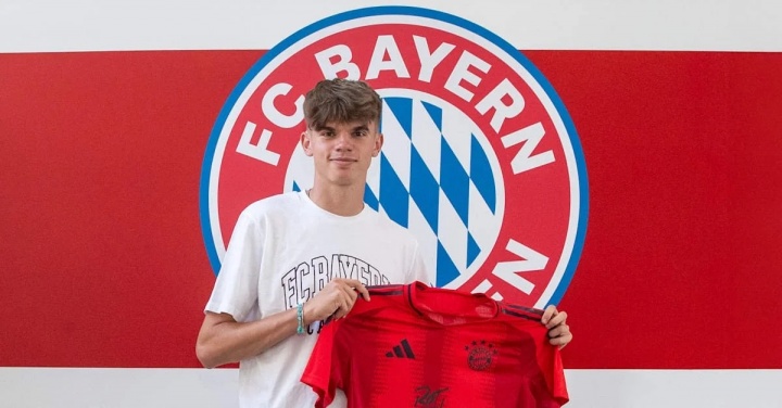 图片报：卡尔受伤，拜仁小将德拉罗韦雷可能很快迎来一线队首秀