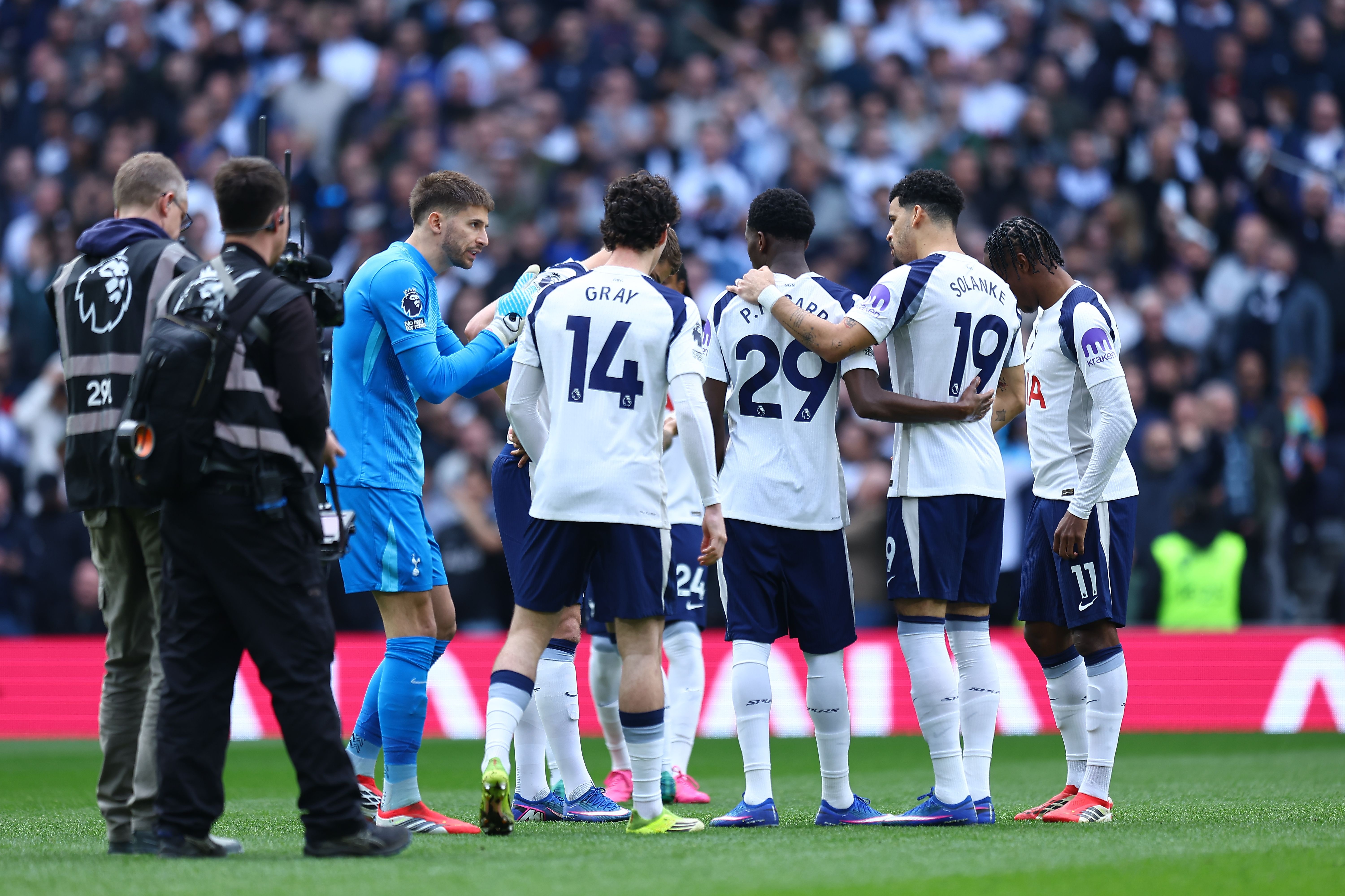 专家谈热刺降级：被迫低价卖人，全队降薪至少75%，收入减少2亿镑