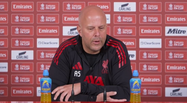 斯洛特：希望萨拉赫再添两座奖杯 对阵曼城让伊萨克首发没有意义