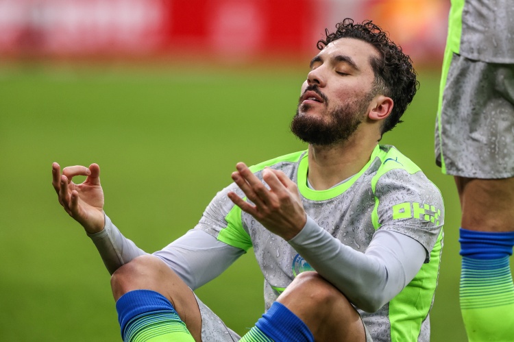 谢尔基：我没感觉到压力；我助攻格伊那球，主要归功于他自己