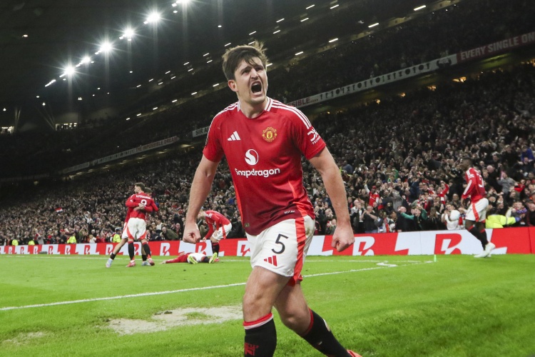 邮报：马奎尔与曼联降薪续约，他一心想留在俱乐部