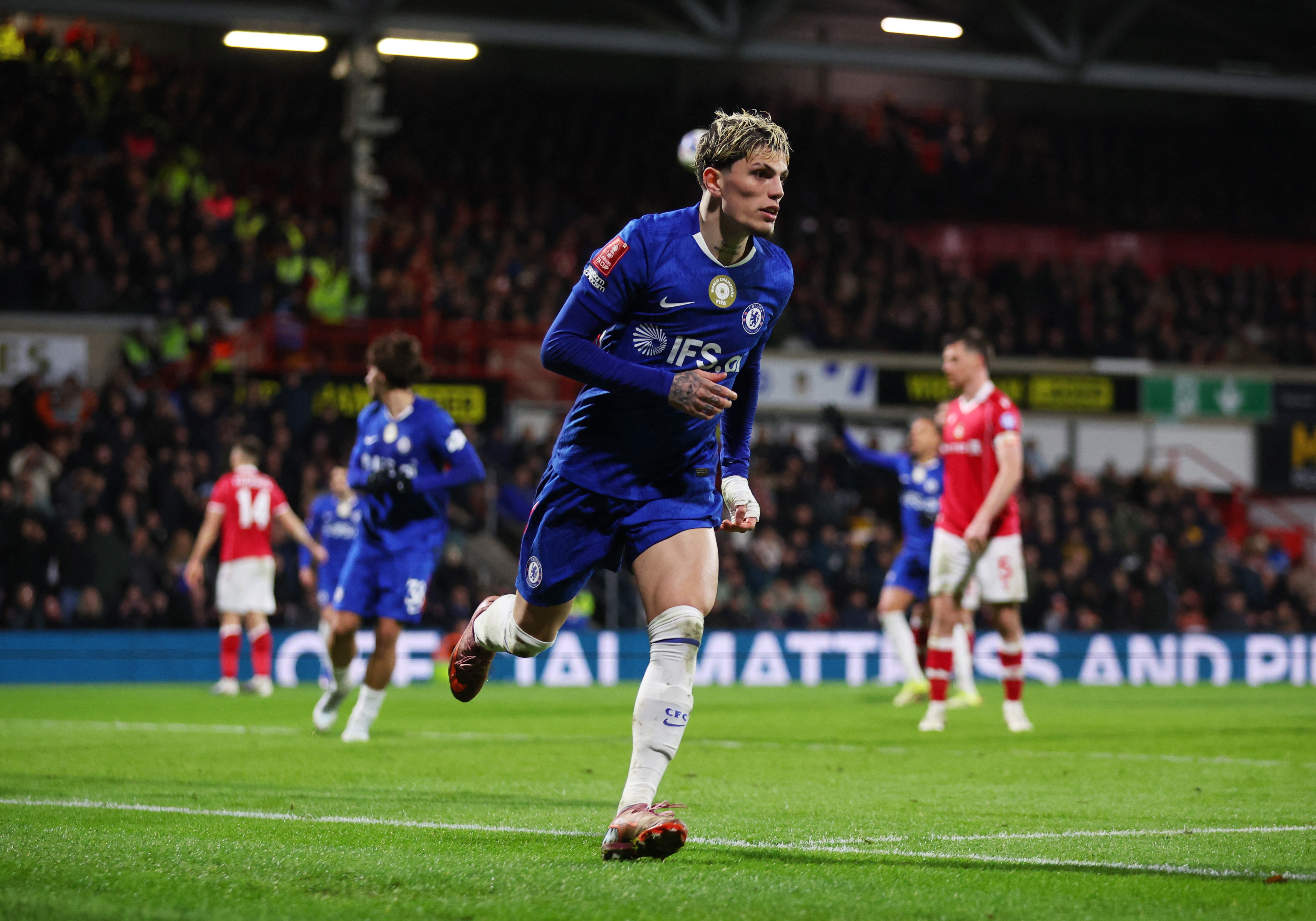 前英超门将：加纳乔进攻方式单一，他不够格成为切尔西常规首发