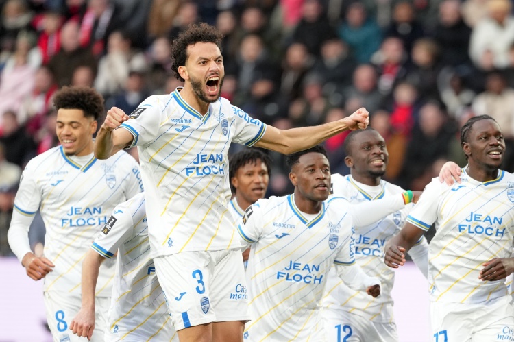 外媒：罗马有意洛里昂后卫塔尔比，球员被估价约700万欧