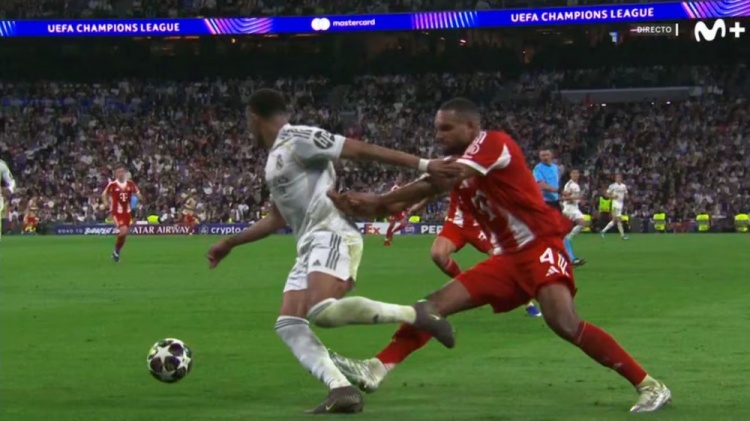 龙赛罗：裁判嫉妒皇马！VAR有什么用 马丁红牌被取消而塔没被罚下