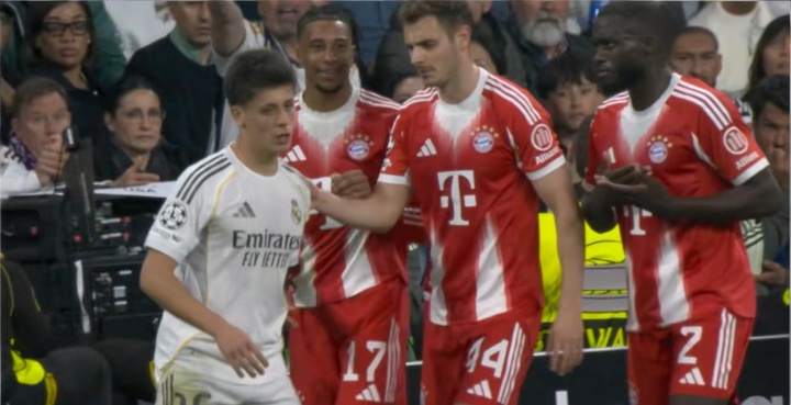 脾气好！奥利塞倒地后被居莱尔强行拖拽，队友出头奥利塞平静微笑