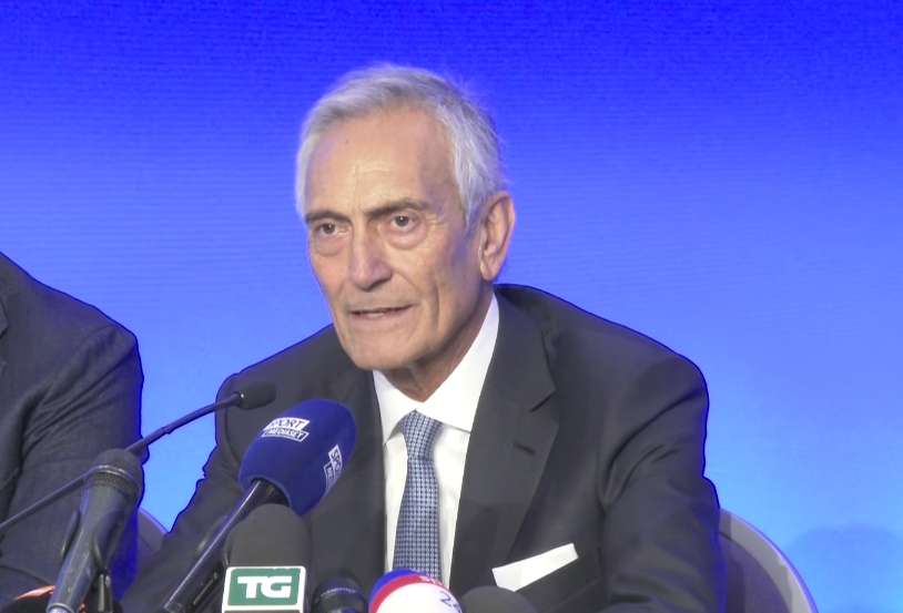 记者：格拉维纳计划今日提交辞呈，然后运作亲信进入新的领导层