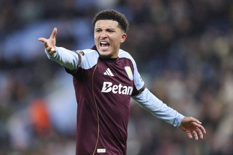 德天空：多特正与桑乔商谈今夏免签，球员回归需接受降薪