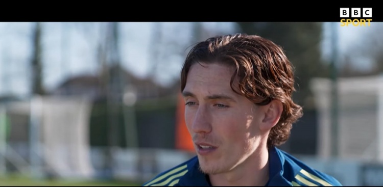 威尔逊：祖父下注我能为威尔士效力赢了很多钱，第二天就退休了