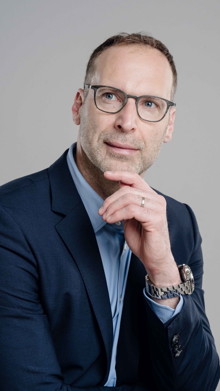 凡尔赛！小学智商158全球1%，43岁切赫：最近再测降了不少，才135