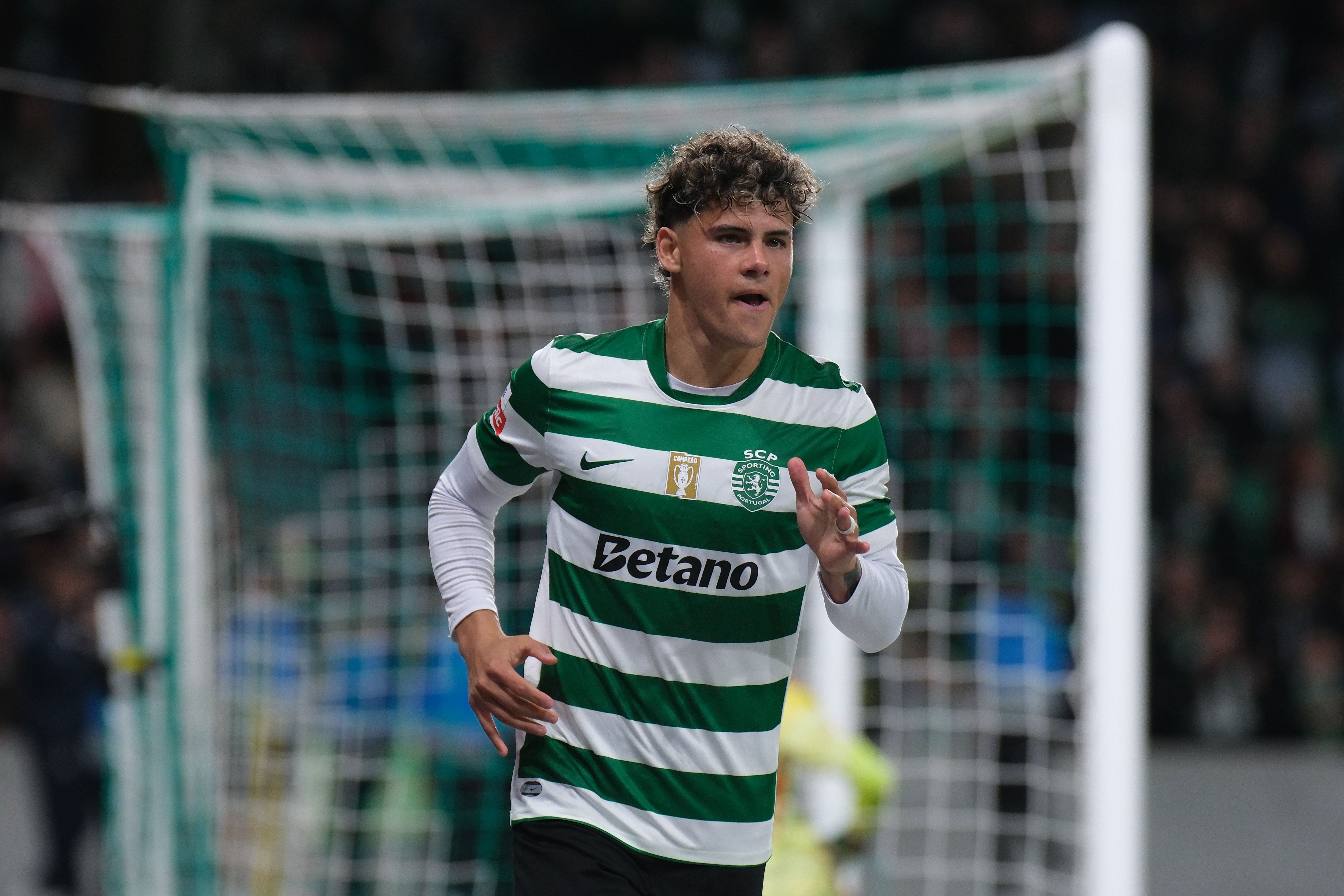 葡体后卫阿劳霍：主场对阿森纳需争取好结果，因为次回合将很艰难