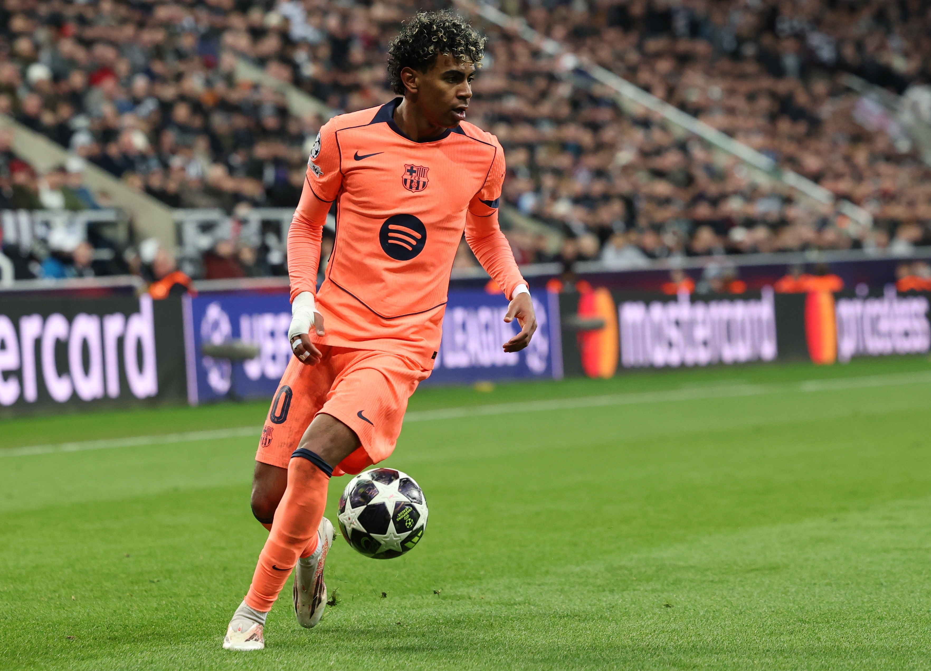 队报：亚马尔税前年薪1600万欧，加上奖金基本薪资能多1000万欧