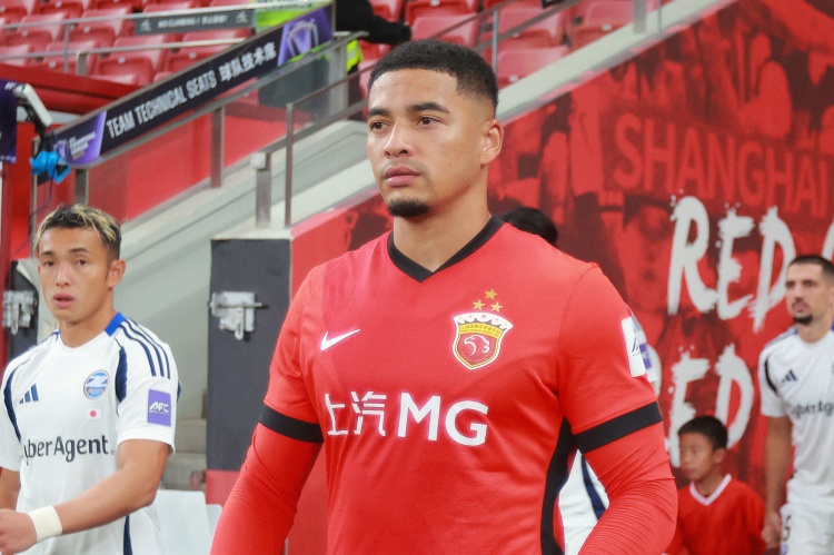 东体：蒋光太已回到上海开启下一阶段康复训练，刘若钒跟队合练