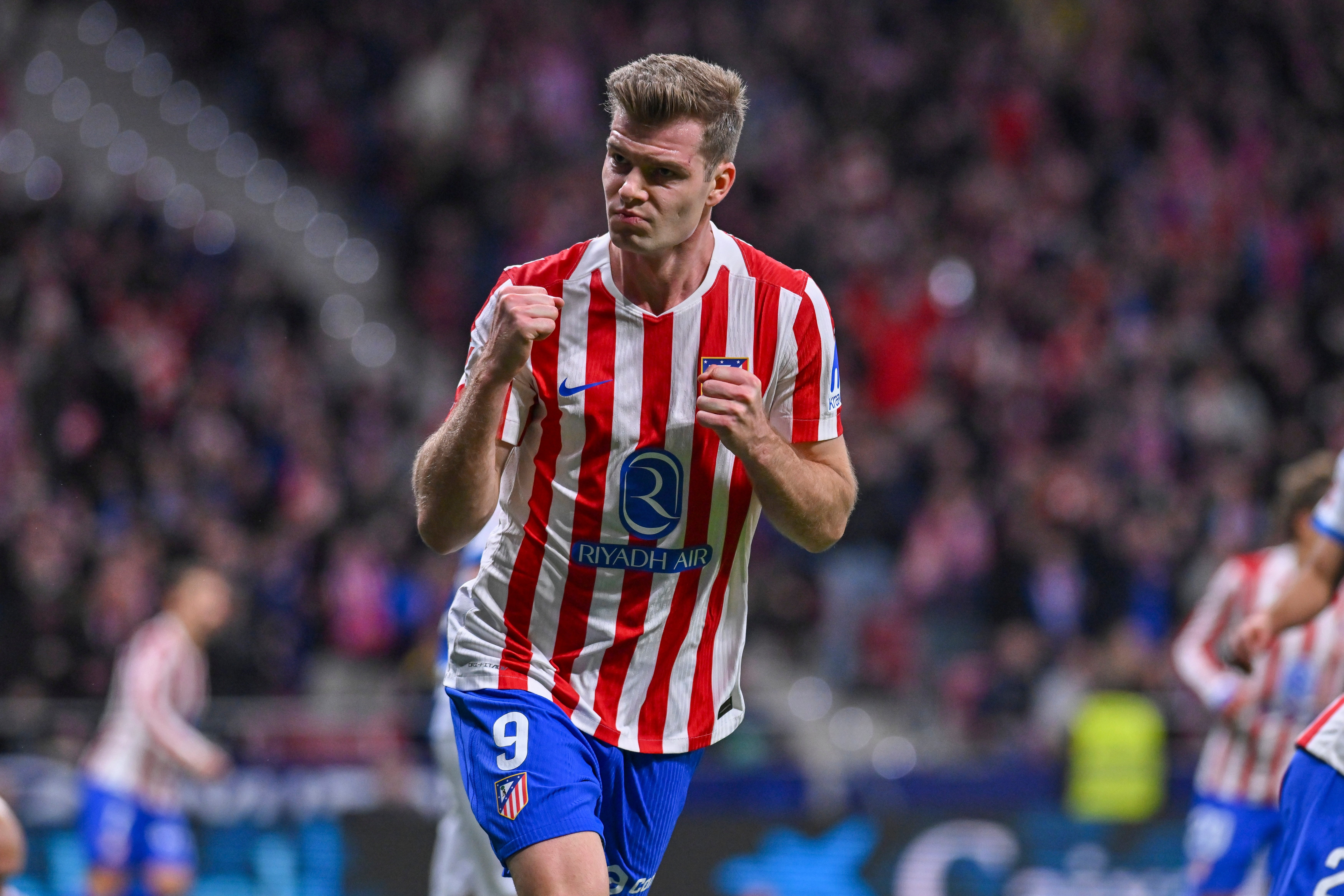 马竞官方：卡尔多索左大腿肌肉受伤 瑟尔洛特情况需进一步评估