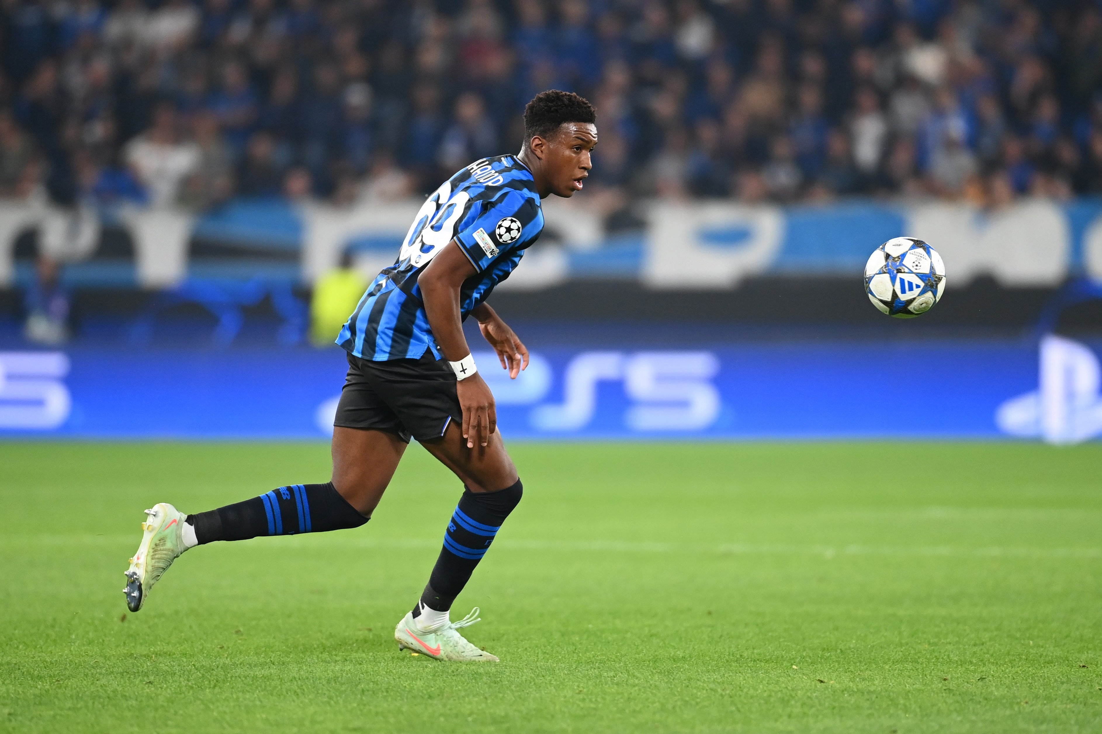 每体：皇马引援目标锁定阿哈诺，这名球员可胜任左后卫和中后卫