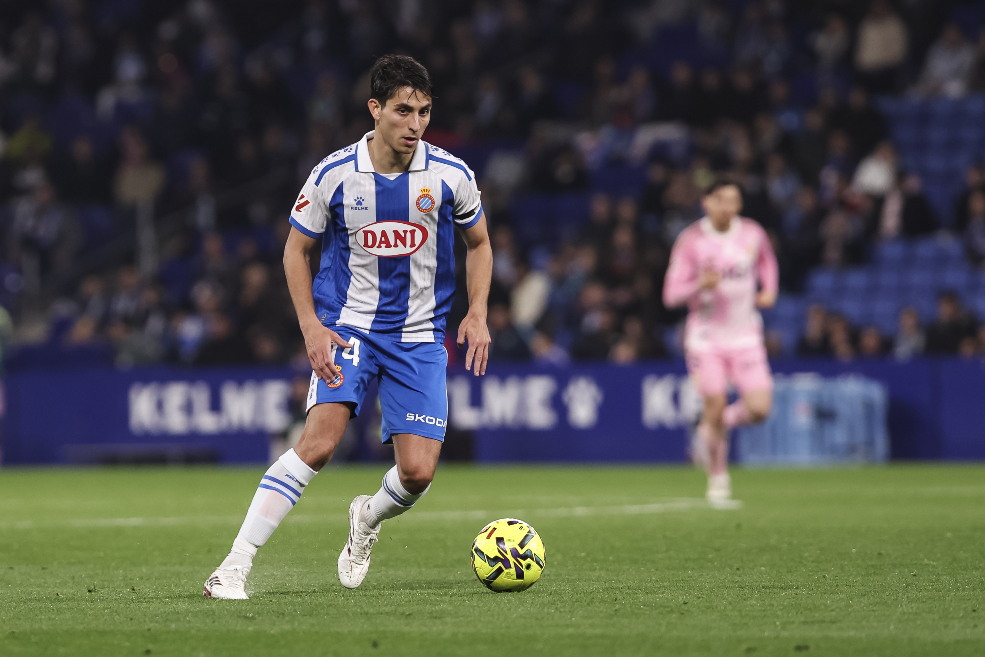 西班牙人中场：现在是对阵巴萨最佳时机，梦想在诺坎普打进制胜球