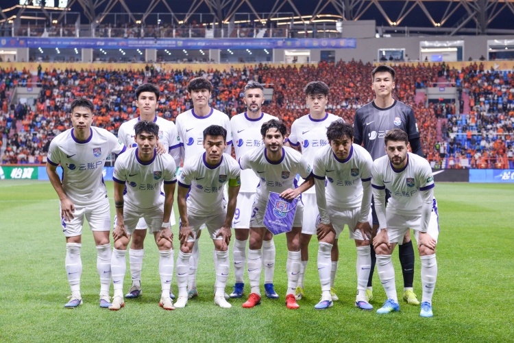 直播吧：津门虎对阵玉昆赛前发了去年三场比赛的奖金