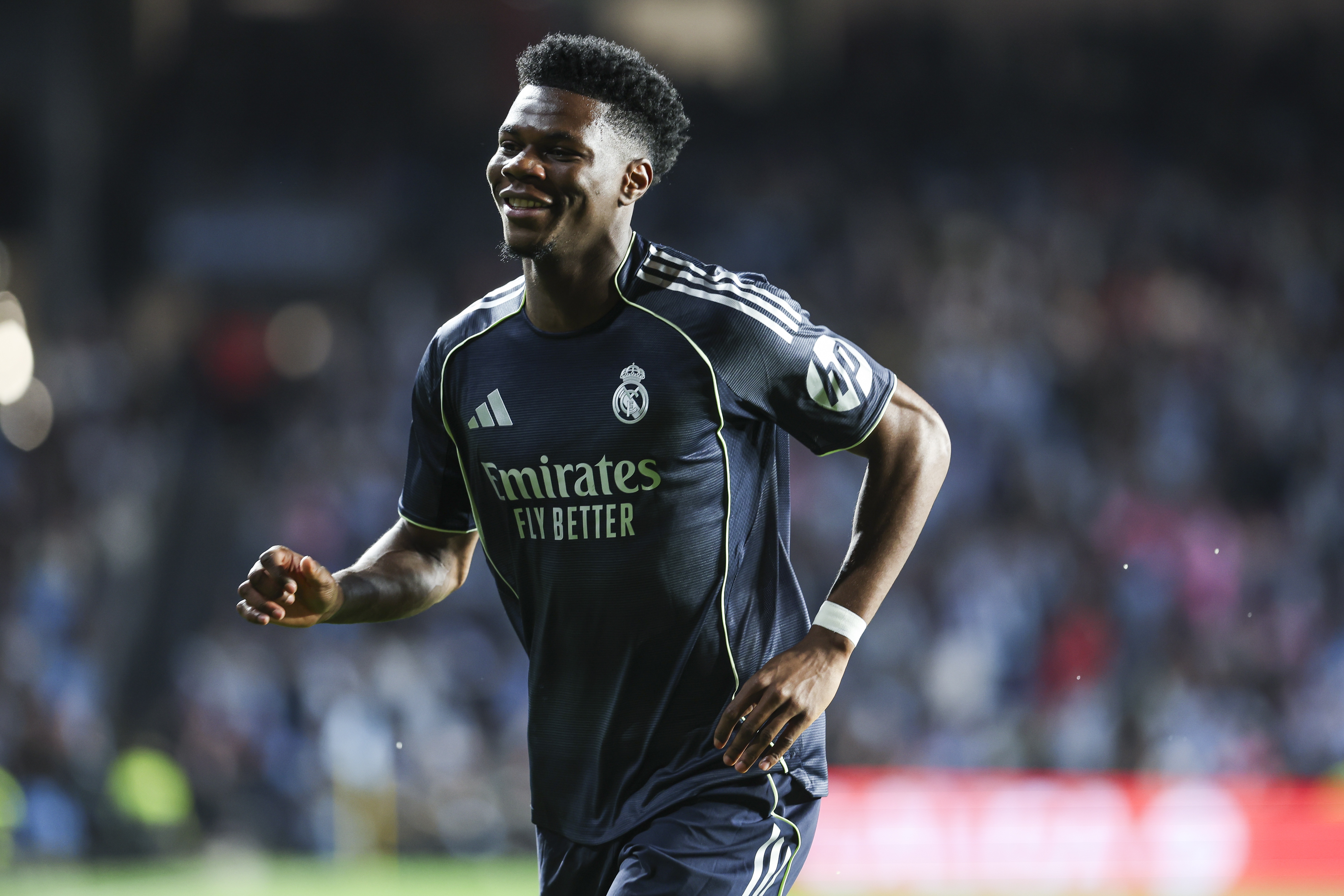 马卡报：琼阿梅尼在皇马取得巨大进步，已成长为球队关键球员