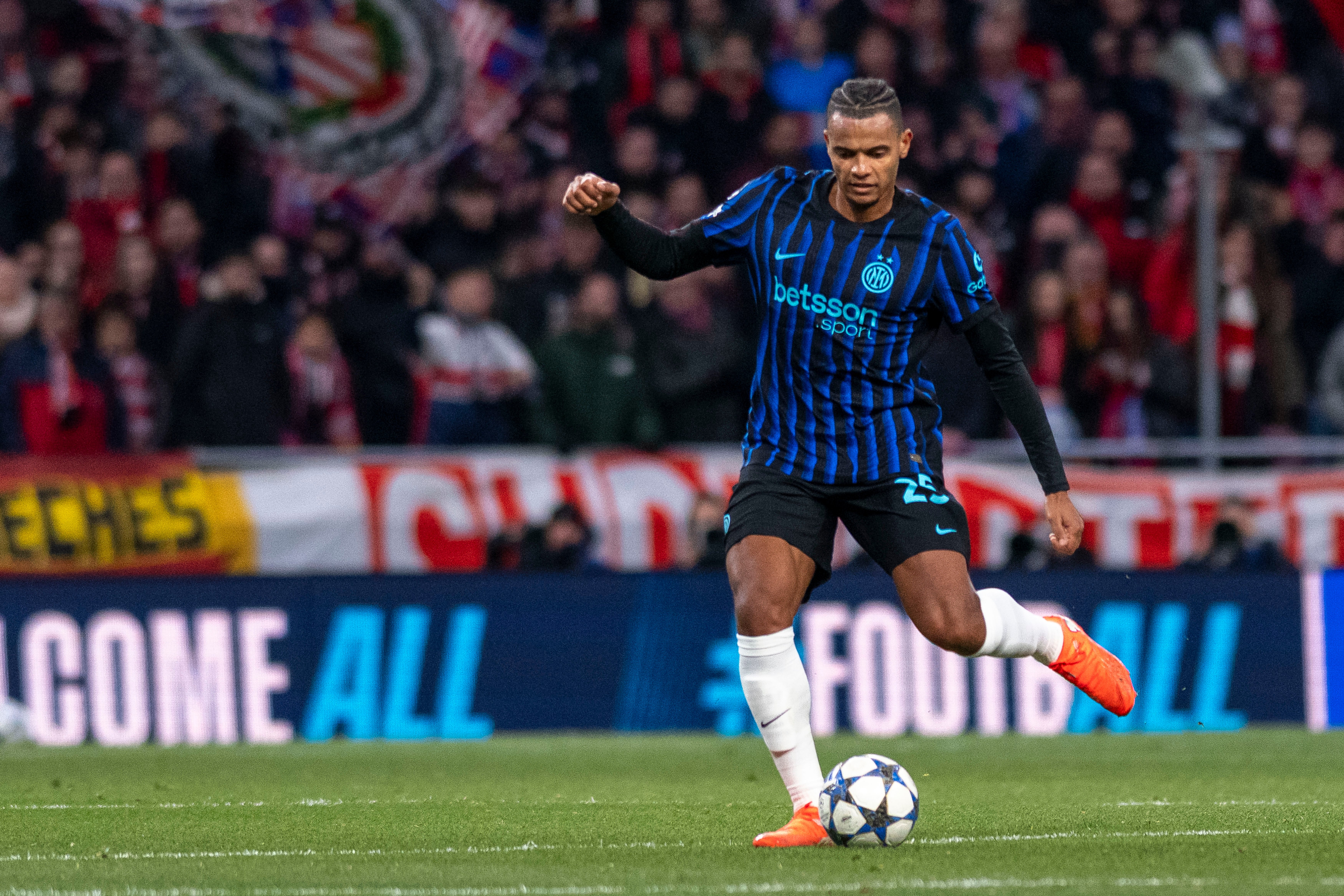 阿坎吉：国米接近夺冠但还剩7轮联赛，意甲最难防的前锋是霍伊伦