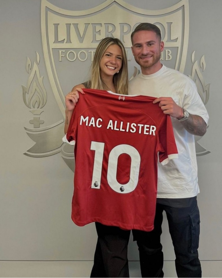 麦卡利斯特：妻子不在我会看成人片，最懂我的教练是德泽尔比