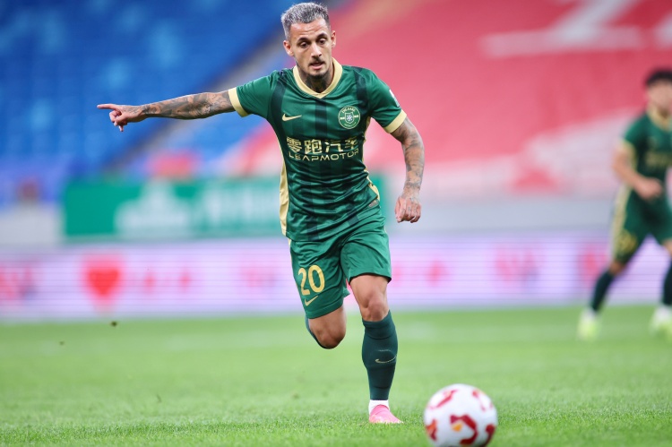 浙媒：米特里策停赛未必全是坏事，托利奇或许能发挥更多作用