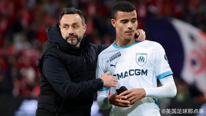 托特纳姆球迷信托强烈反对德泽尔比就任，因其支持格林伍德