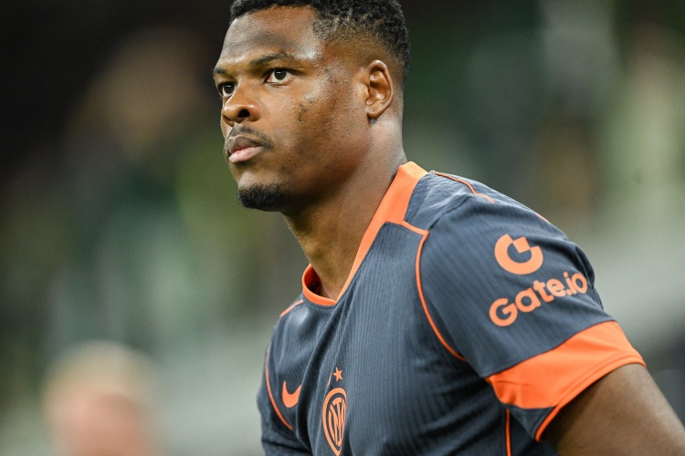 邓弗里斯：伤病是一段艰难的时期，但现在我对赛季末段充满期待