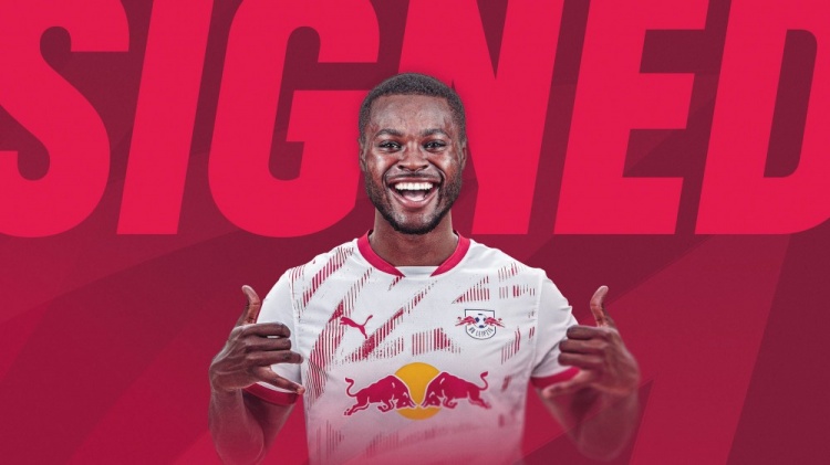 巴库谈参加世界杯可能性：我想继续努力，让纳格尔斯曼难以取舍