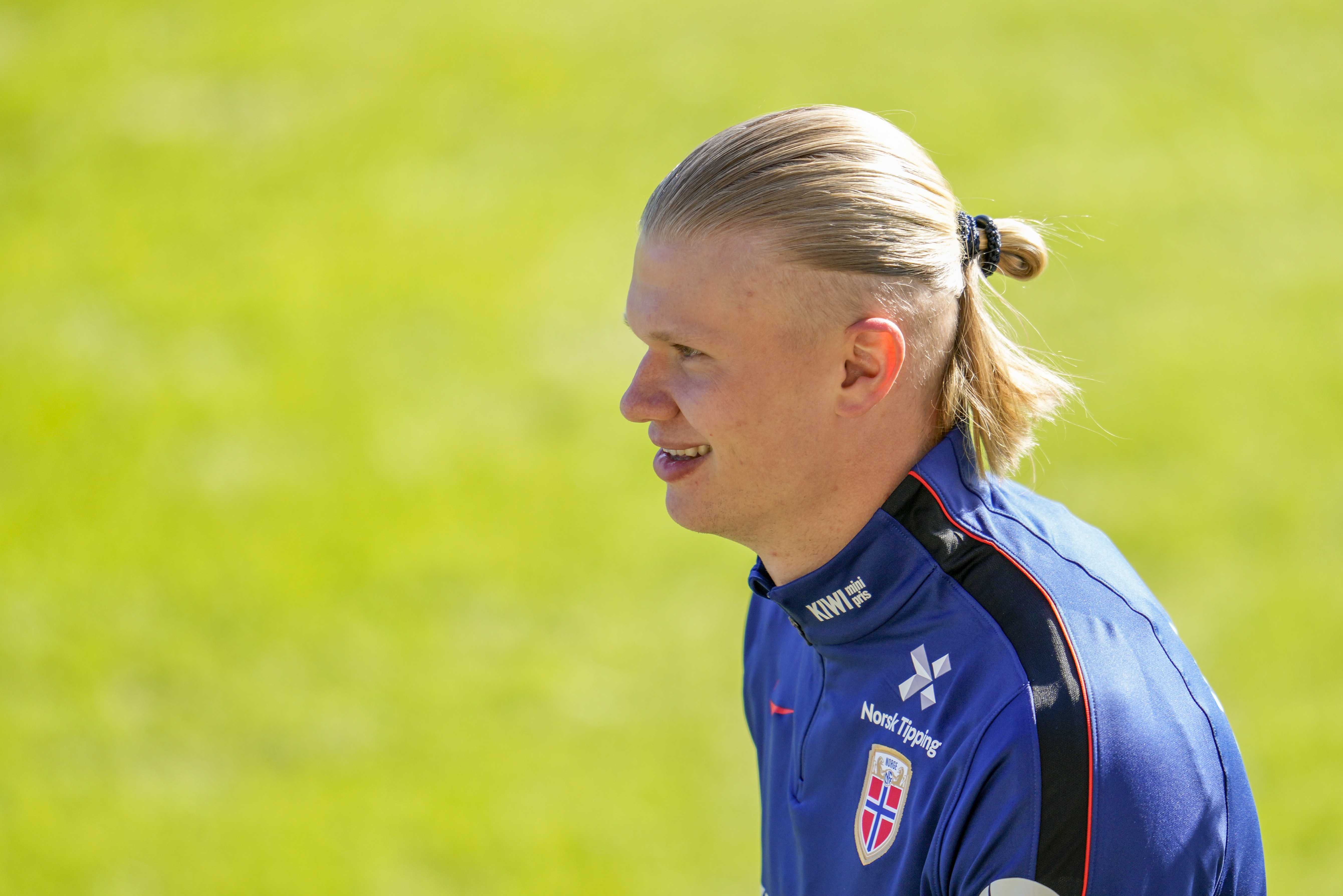 曼晚：哈兰德将在对阵瑞士时首发 挪威主帅不希望让他过度负荷