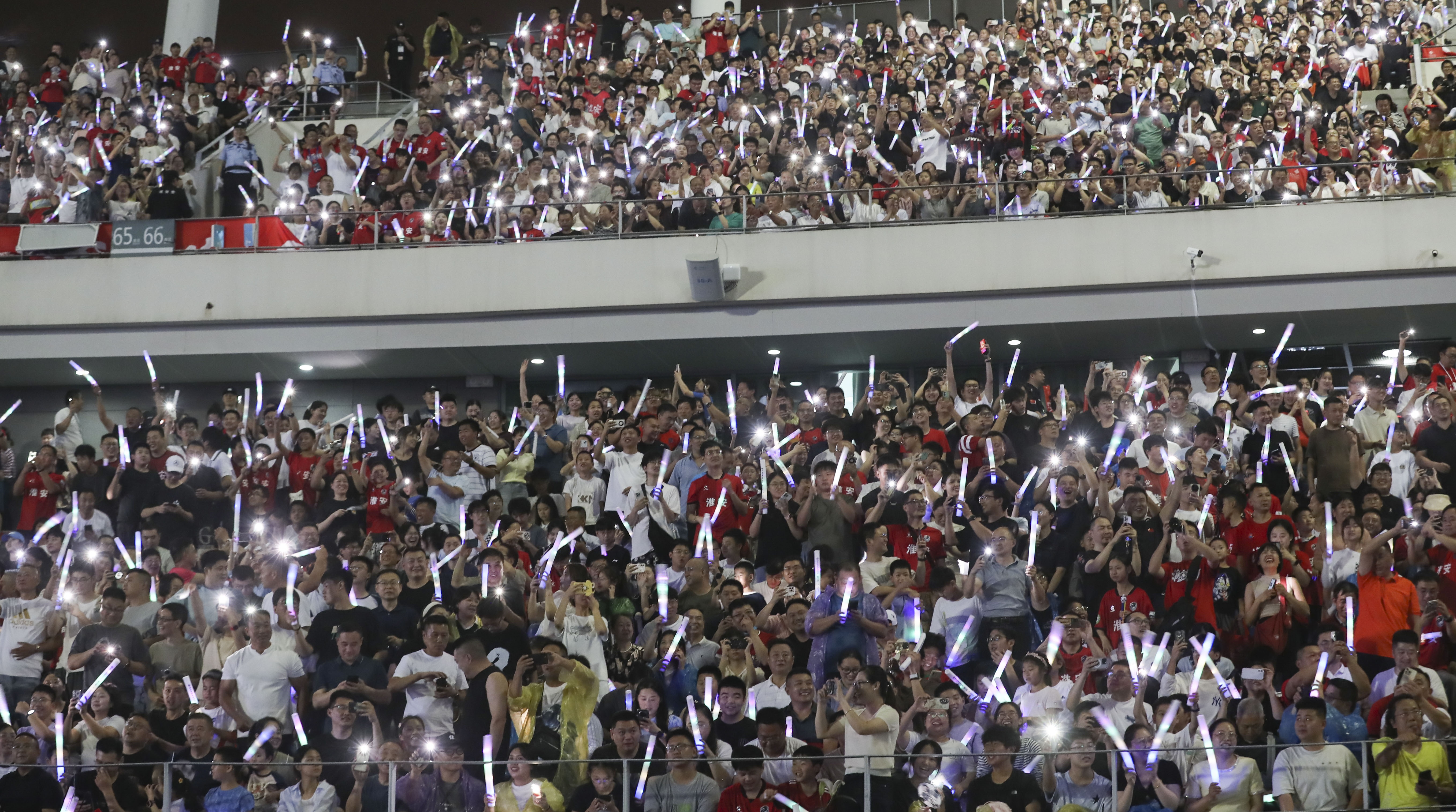 苏媒：新赛季苏超推出100条文旅线路产品，首期促消费资金2.2亿元