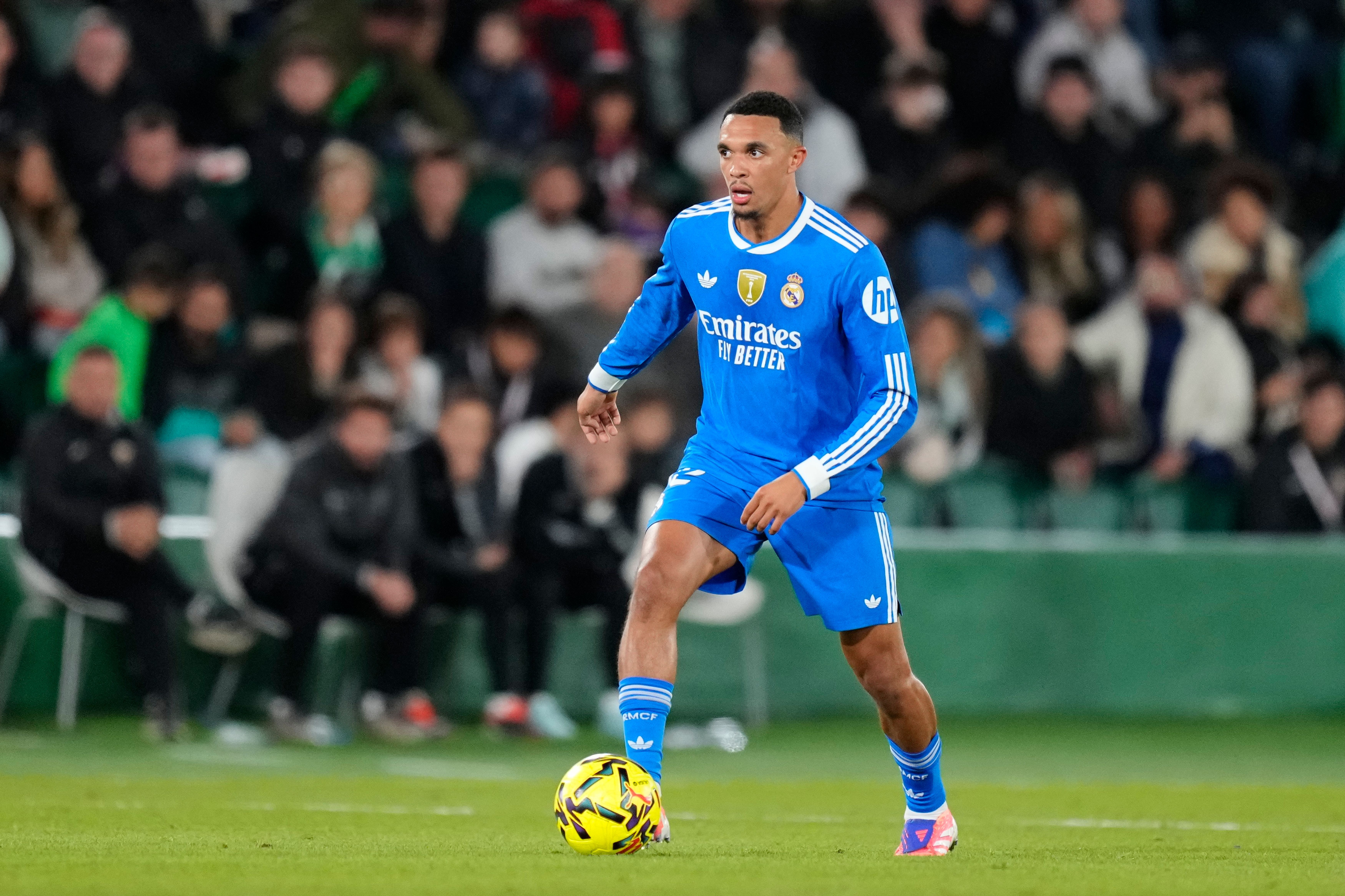 花费超1.8亿！世体：踢拜仁4名新援只有阿诺德首发，证明引援失败