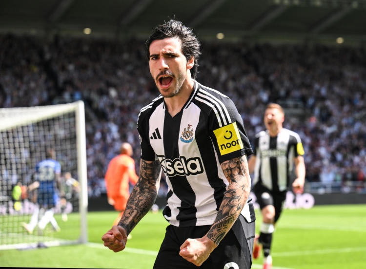 纽卡CEO：卖掉伊萨克很划算 任何球员想离开必须按照俱乐部的条件